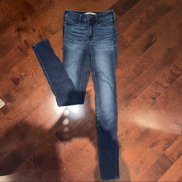 Hollister skinny jeans - Picture 3 of 3